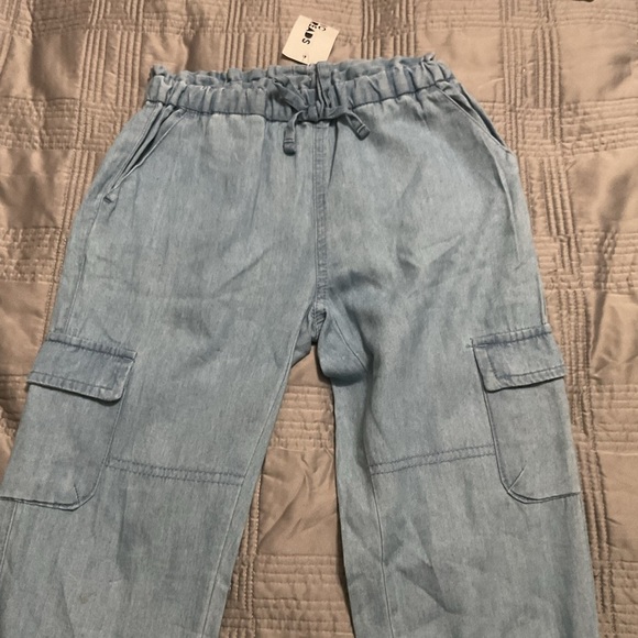 Epic Threads Girls Solid Chambray Light Wash Jogger Pants Size Small NWT - Picture 2 of 5